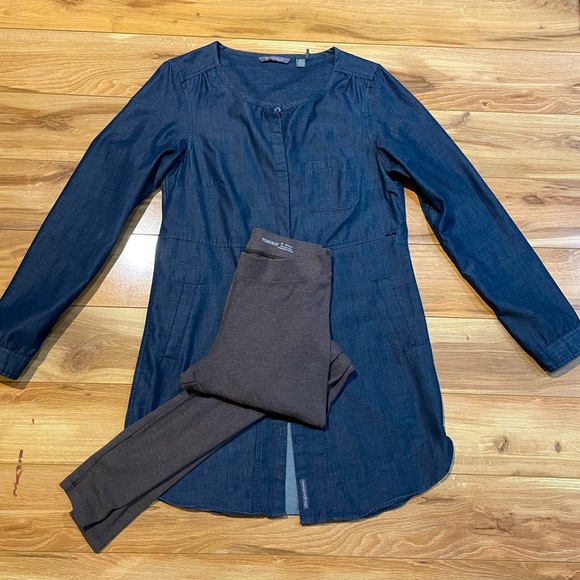 Toad & Co. ensemble - Picture 1 of 3